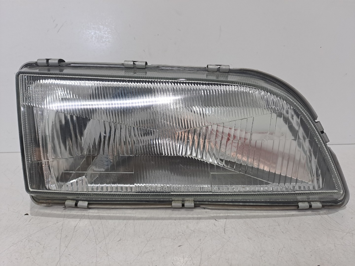 Right Headlight VOLVO S40 I (VS)