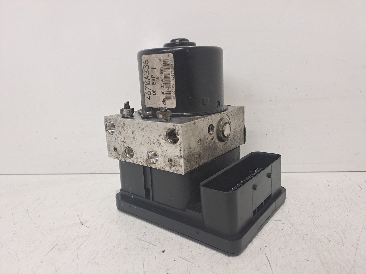 ABS MITSUBISHI Outlander II (CW_W)