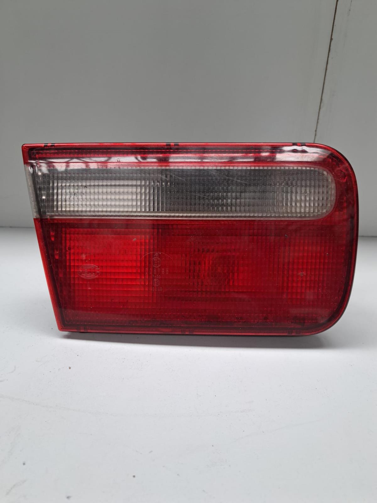 Farolim da mala esquerdo HONDA Accord V Sedan (CE_, CF_)