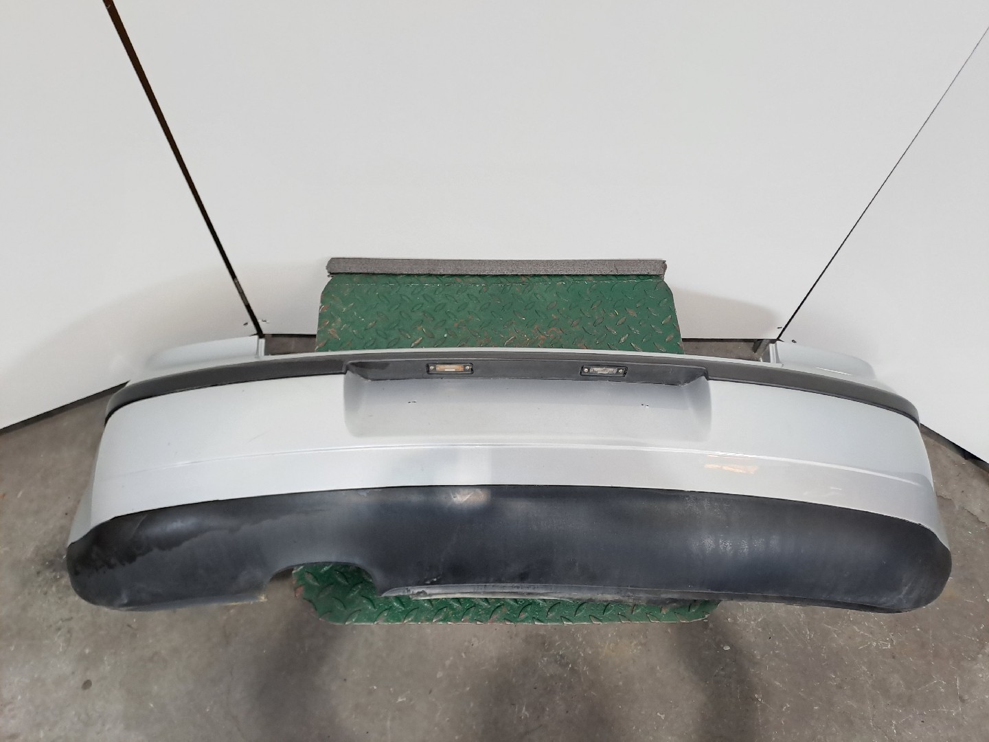 Pára-choques trás VOLKSWAGEN Polo (9N)