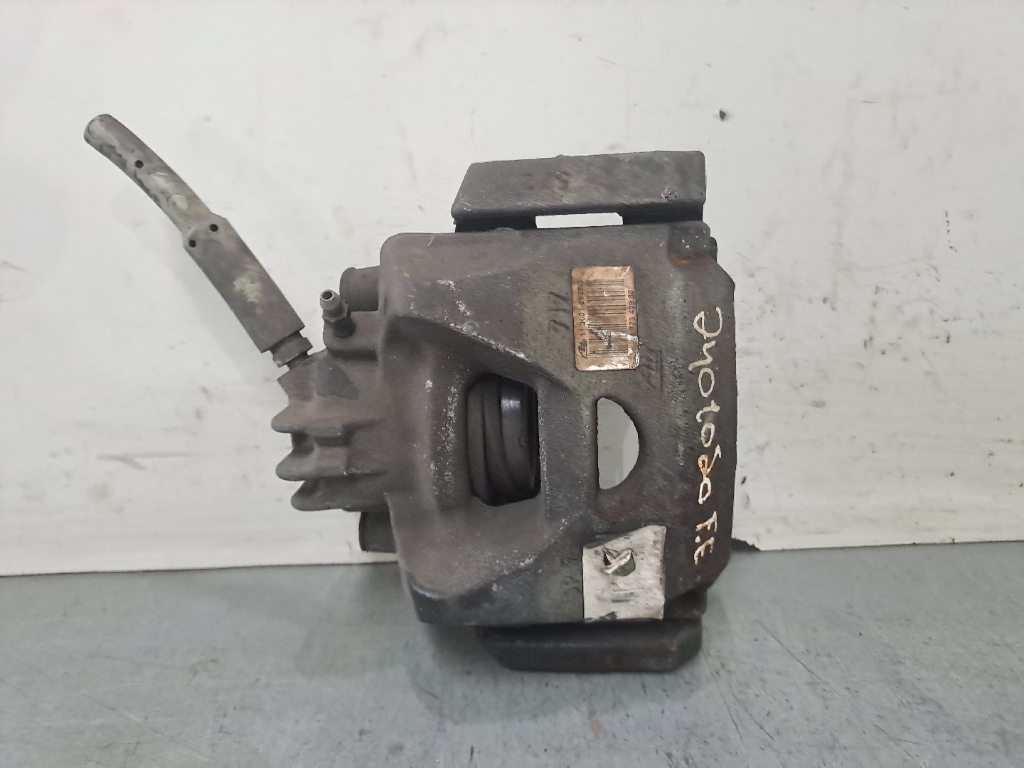 Bomba dos travões Frente Esquerda CITROËN C4 II (B7)