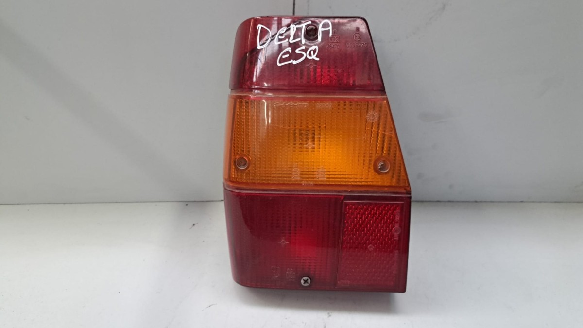 Farolim esquerdo LANCIA Delta I (831_)