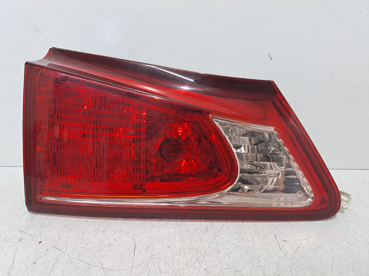 Right Tail light LEXUS IS II (GSE2_, ALE2_, USE2_)