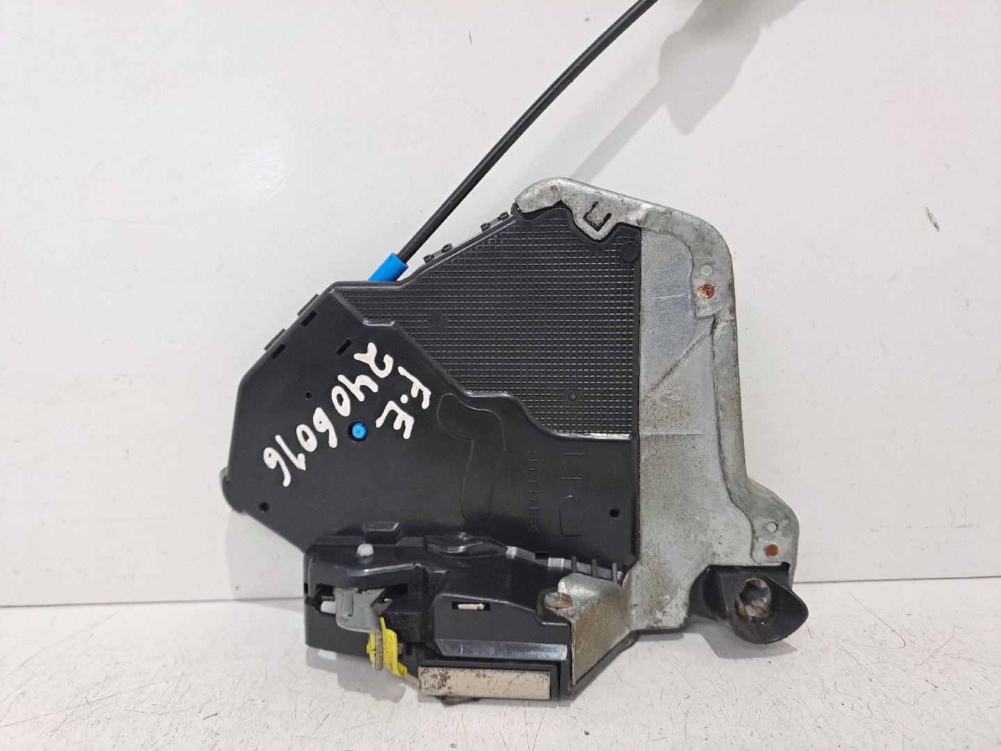 Front Left Door Lock LEXUS IS II (GSE2_, ALE2_, USE2_)