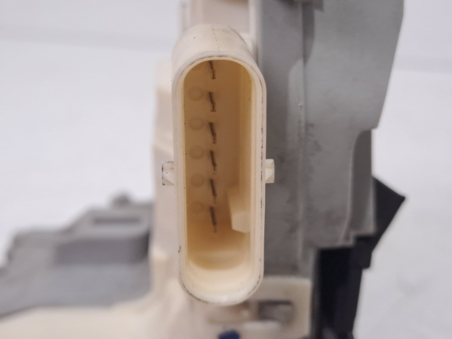 Fechadura / fecho porta frente direito AUDI A4 (8K2, B8) Imagem-4