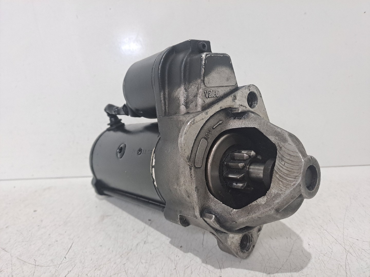 Starter Motor VOLKSWAGEN Passat (3B2)