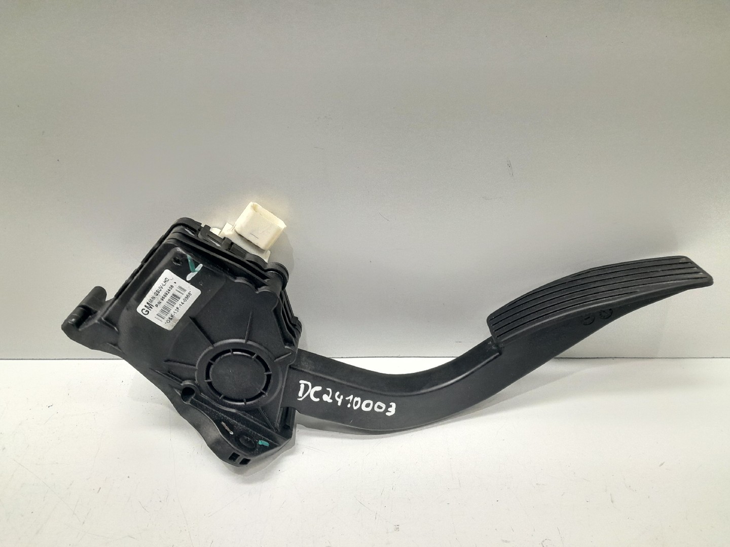Accelerator Pedal CHEVROLET Trax