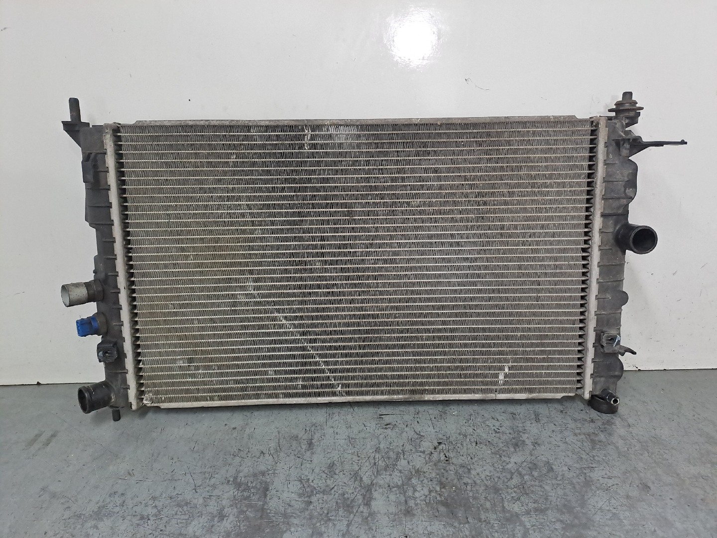 Water radiator OPEL Vectra B Caravan (31_)