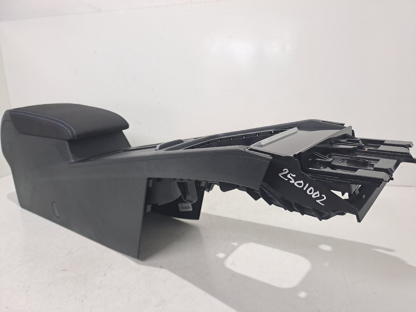 Apoio de braço VOLKSWAGEN Passat Variant (3G5, CB5)