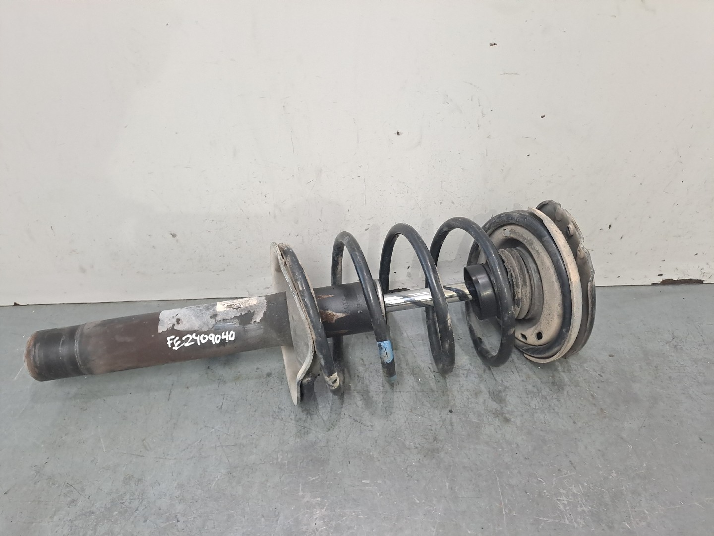 Left Front Shock Absorber PEUGEOT 206 (2A/C)