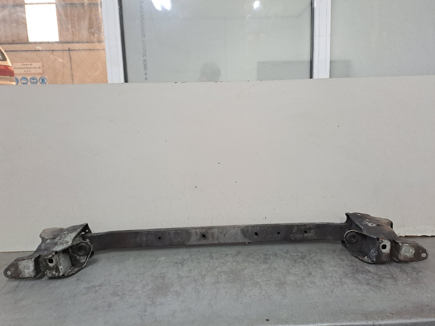 Front bumper reinforcement RENAULT Laguna II Break (KG0/1_) Imagem-1
