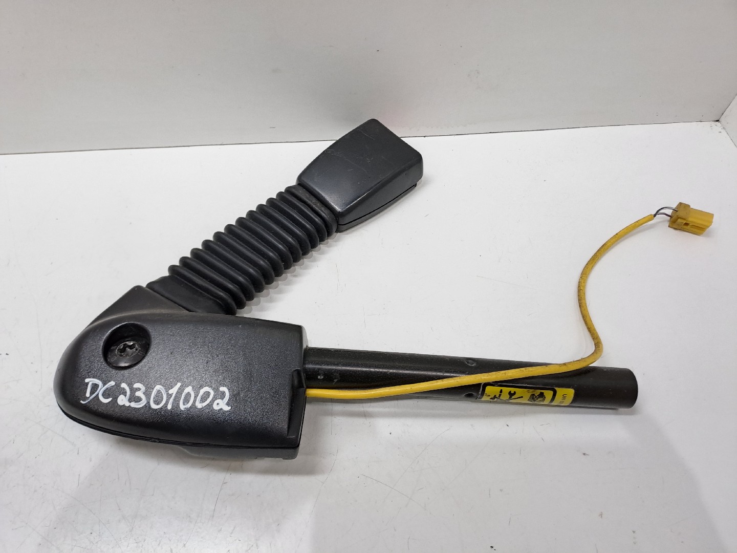 Left front seatbelt pretensioner LAND ROVER Freelander (L314)