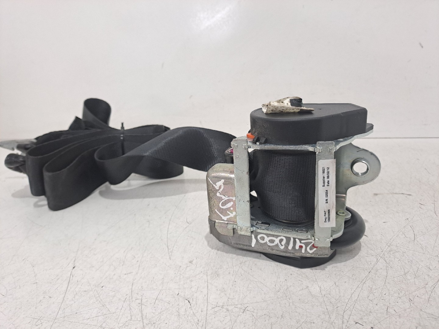 Pré-tensor cinto frente direito ALFA ROMEO Mito (955_)