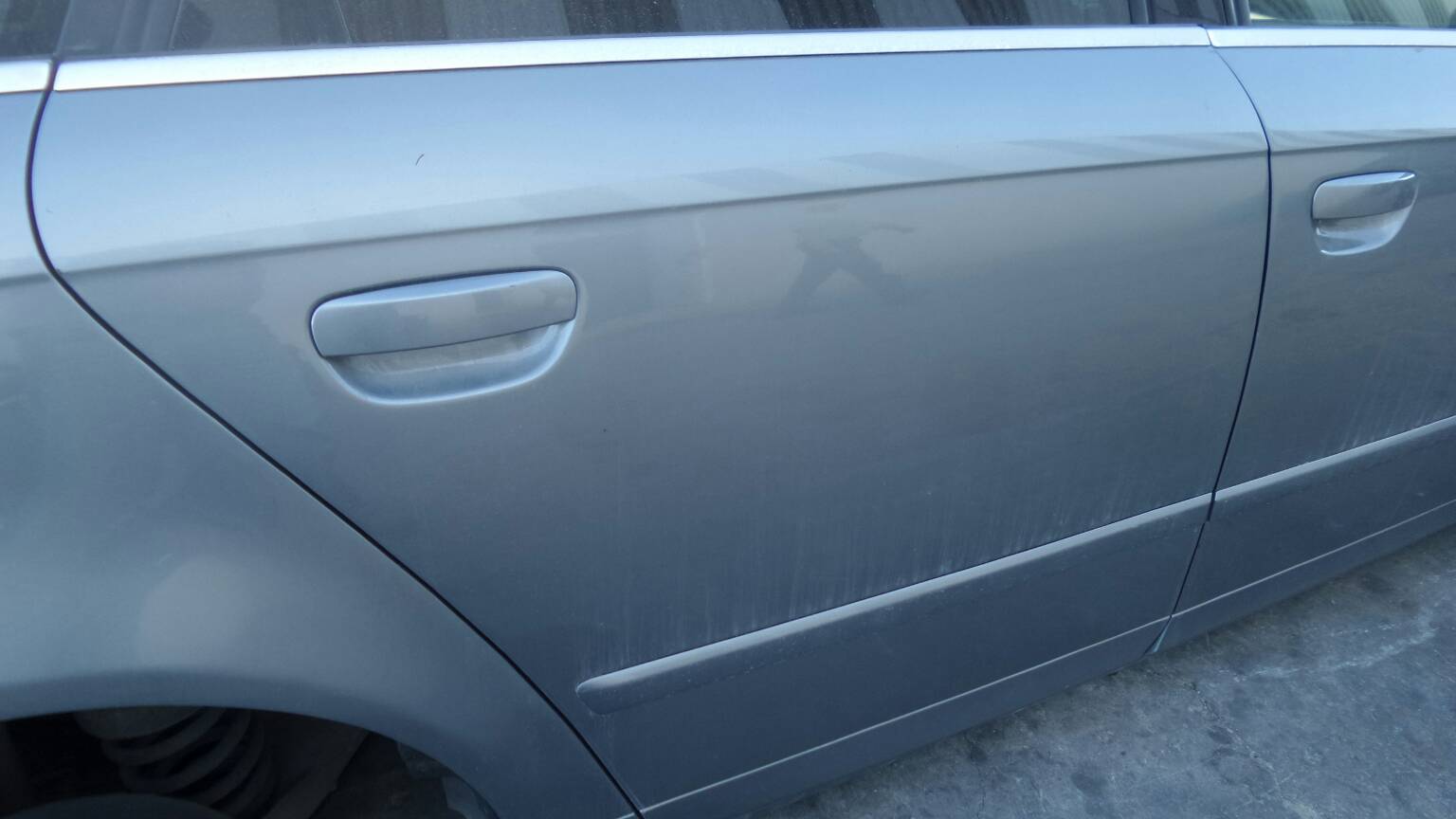 Porta trás direita AUDI A4 (8EC, B7) Imagem-1