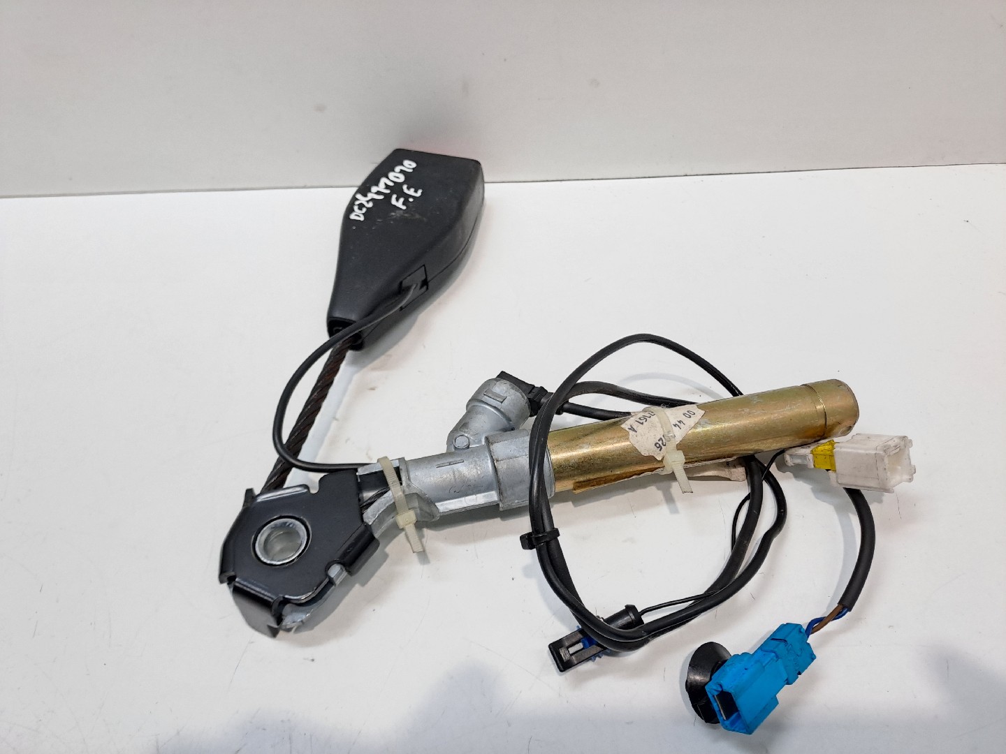 Pré-tensor cinto frente esquerdo RENAULT Clio II (BB0/1/2_, CB0/1/2_)