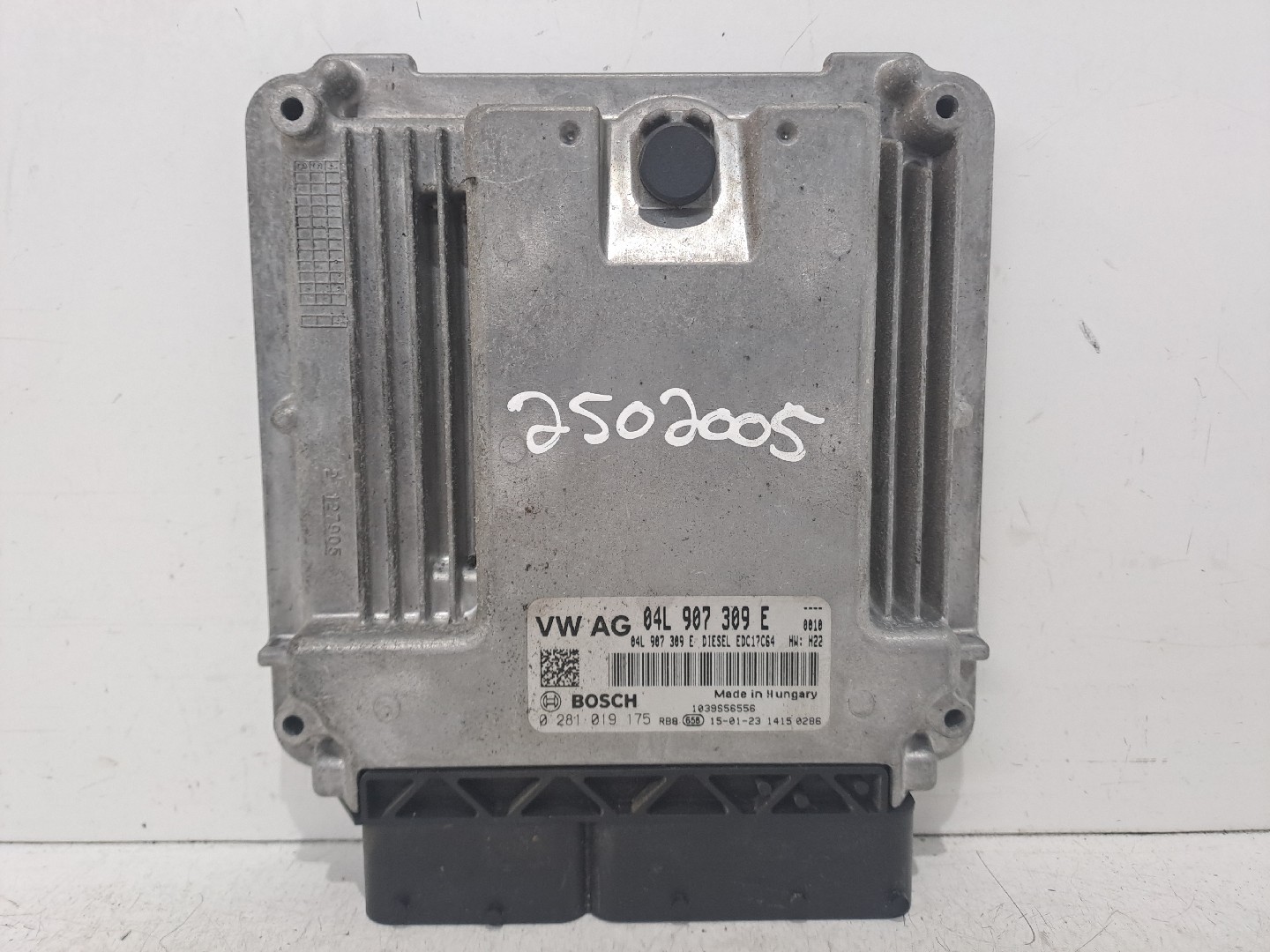 Engine control unit / ECU SKODA Octavia III Break (5E5)