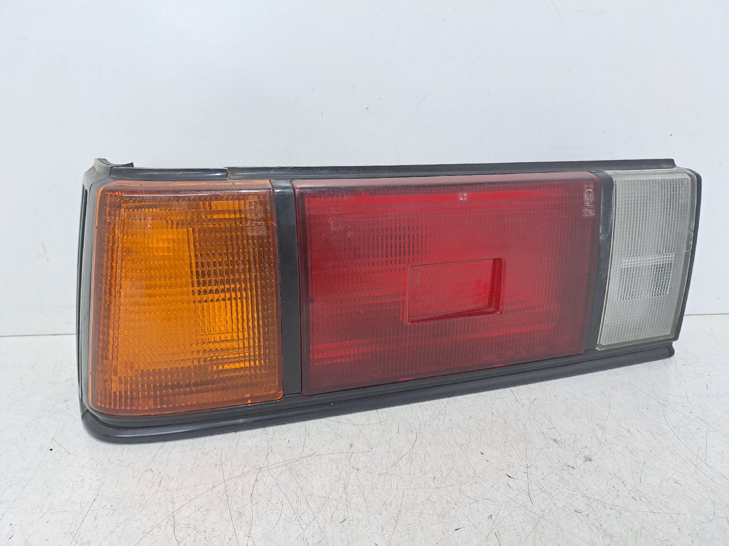 Farolim esquerdo NISSAN Sunny I Sedan (B11)