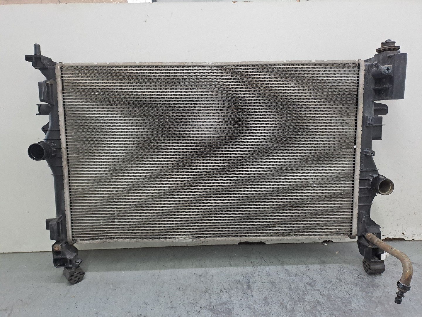 Water radiator OPEL Corsa E