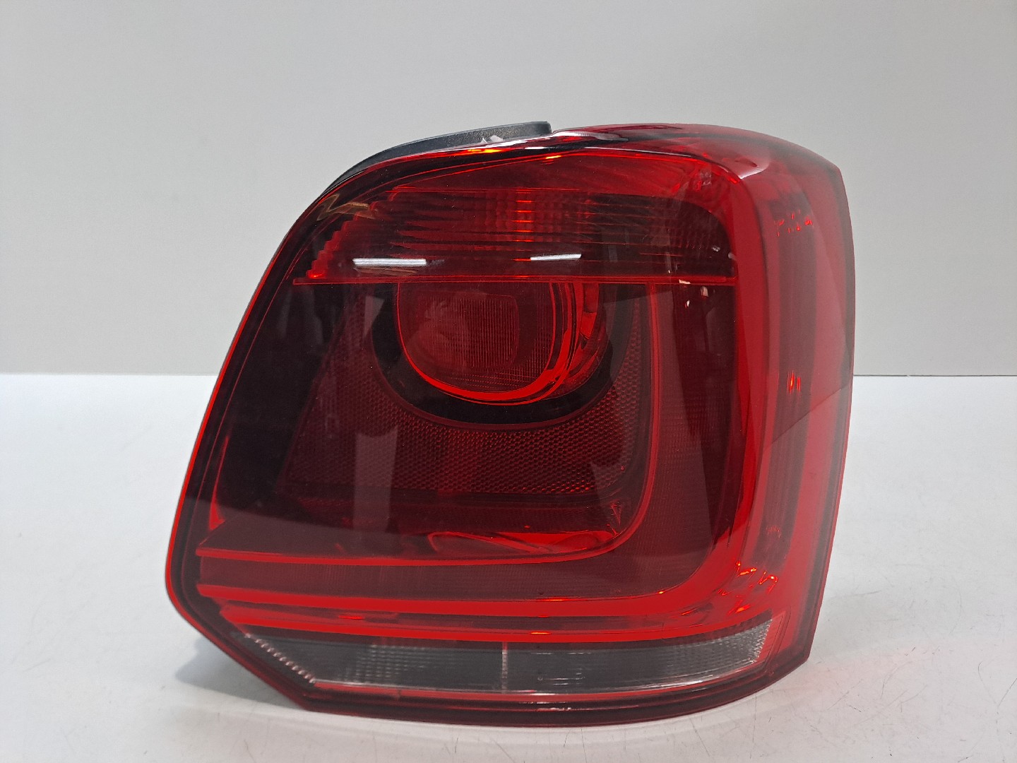 Right Tail light VOLKSWAGEN Polo (6R, 6C)