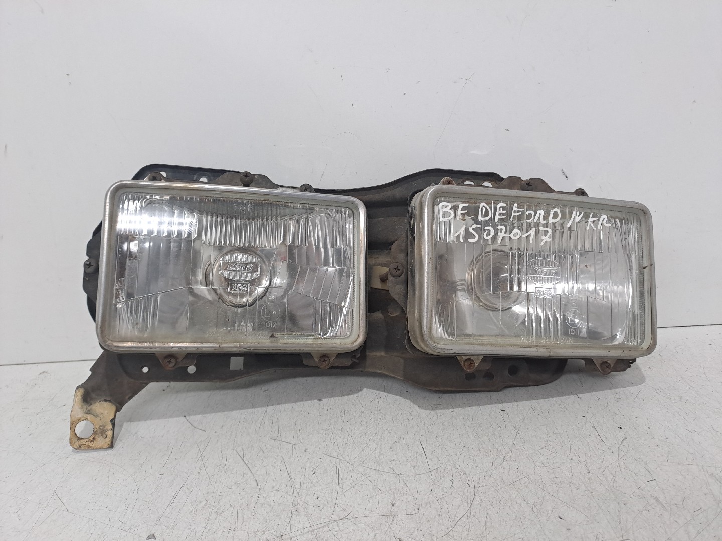 Ótica / farol direita ISUZU ELF (NHR6_, NKR6_, NKR7_, NKS7_)