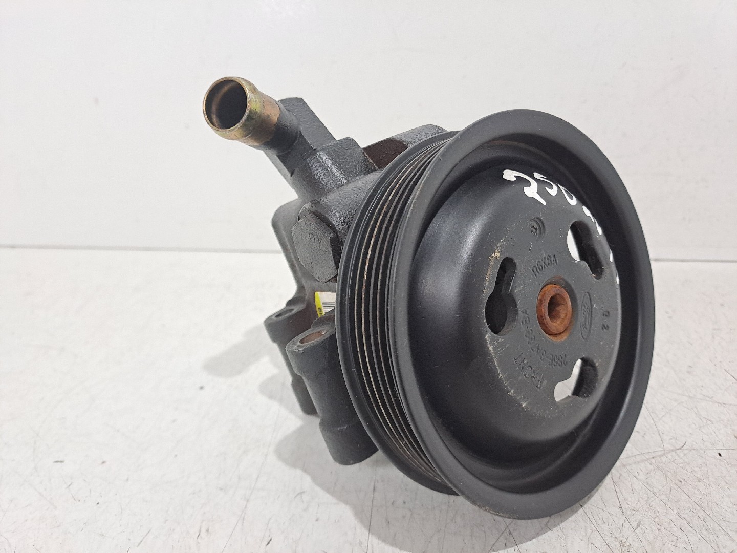 Steering pump FORD Fiesta V (JH_, JD_)