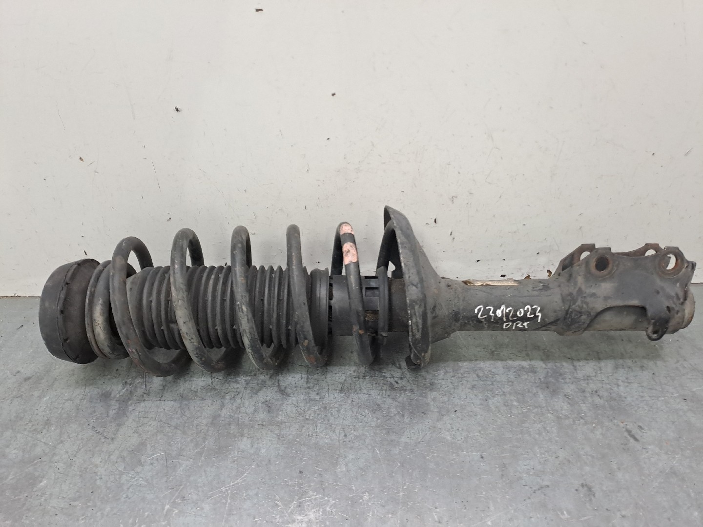 Right Front Shock Absorber VOLKSWAGEN Golf III (1H1)