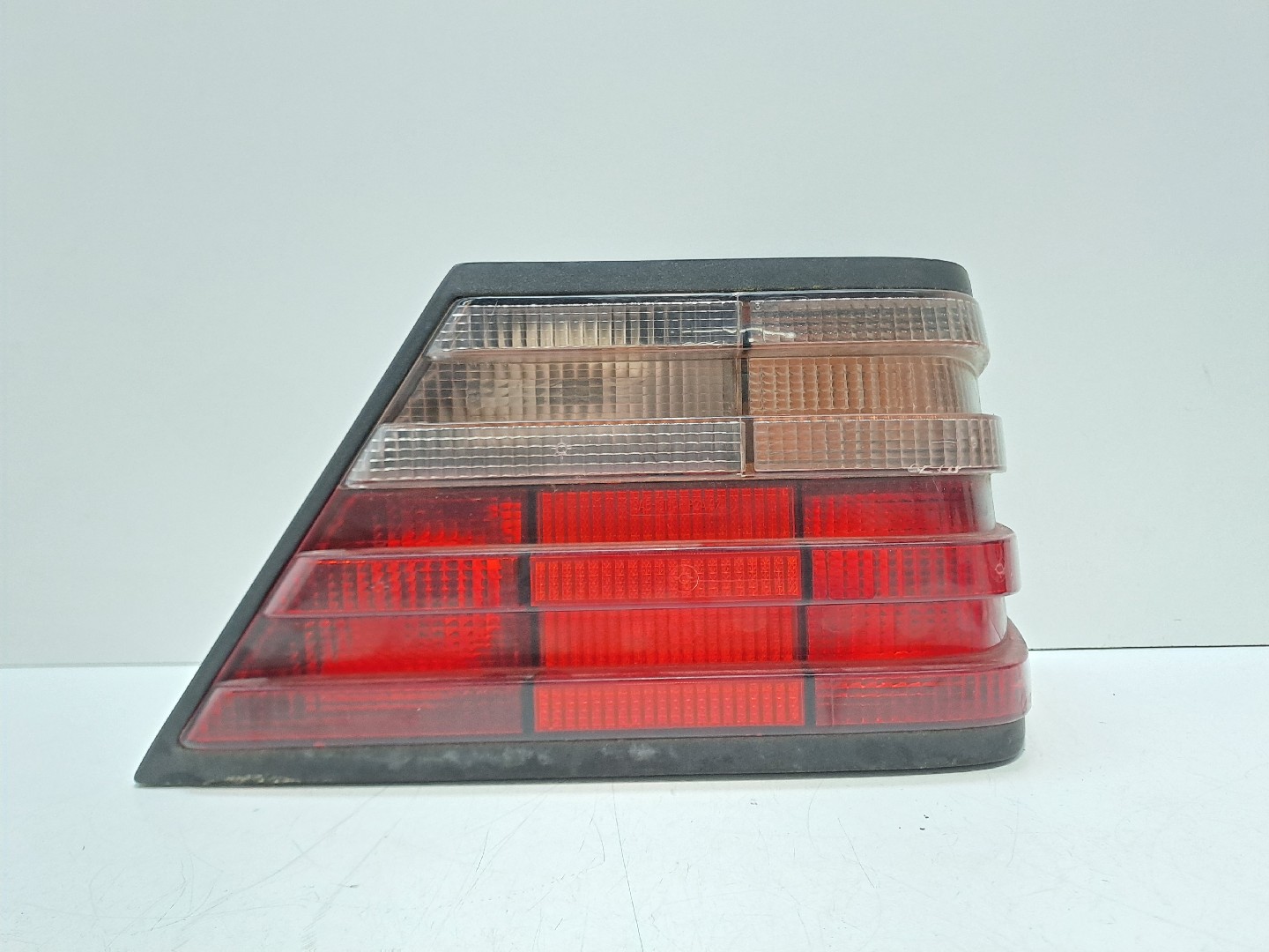 Right Tail light MERCEDES-BENZ Classe E (W124)