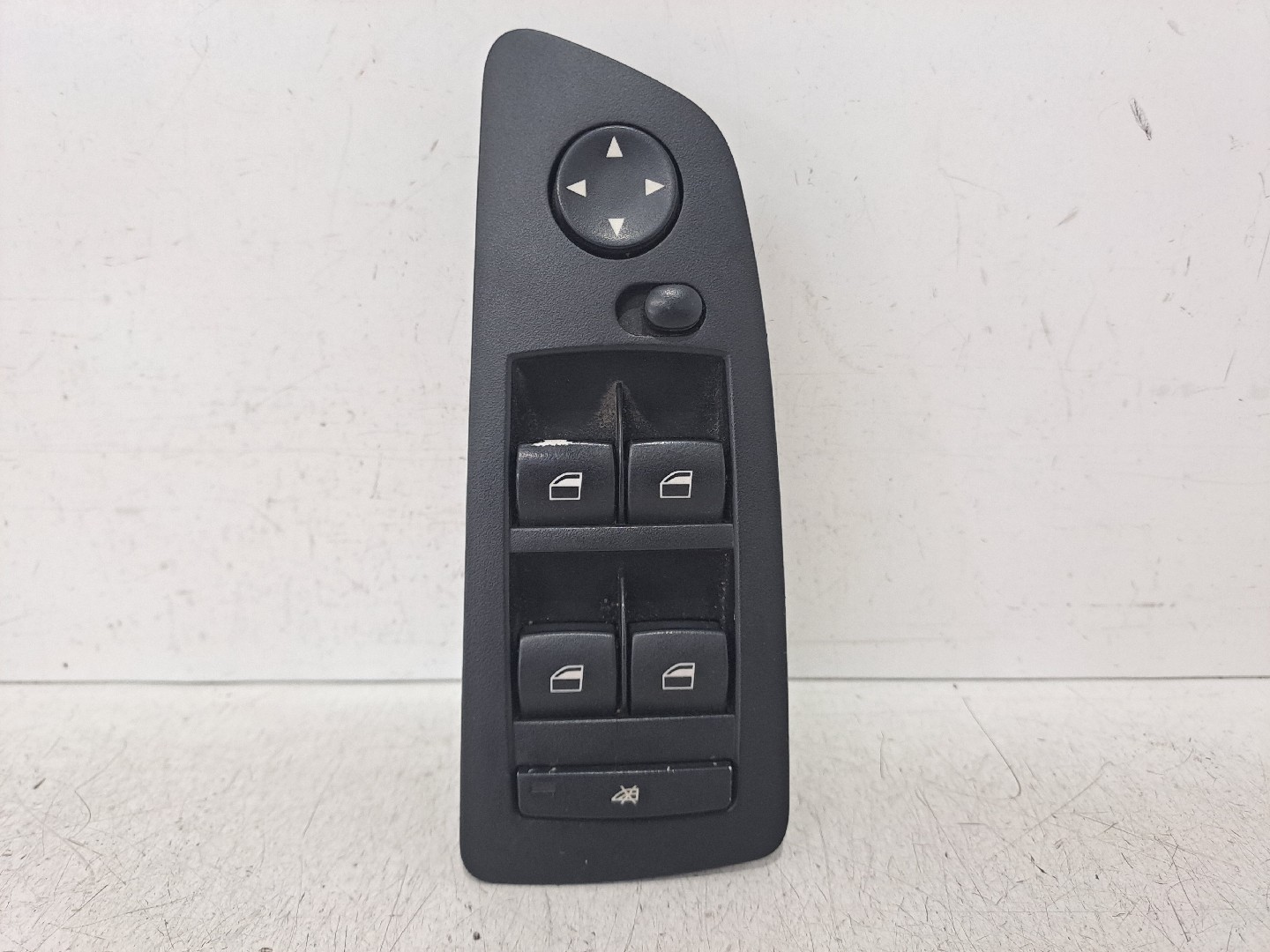 Left Front window control BMW 1 (E87) Imagem-0