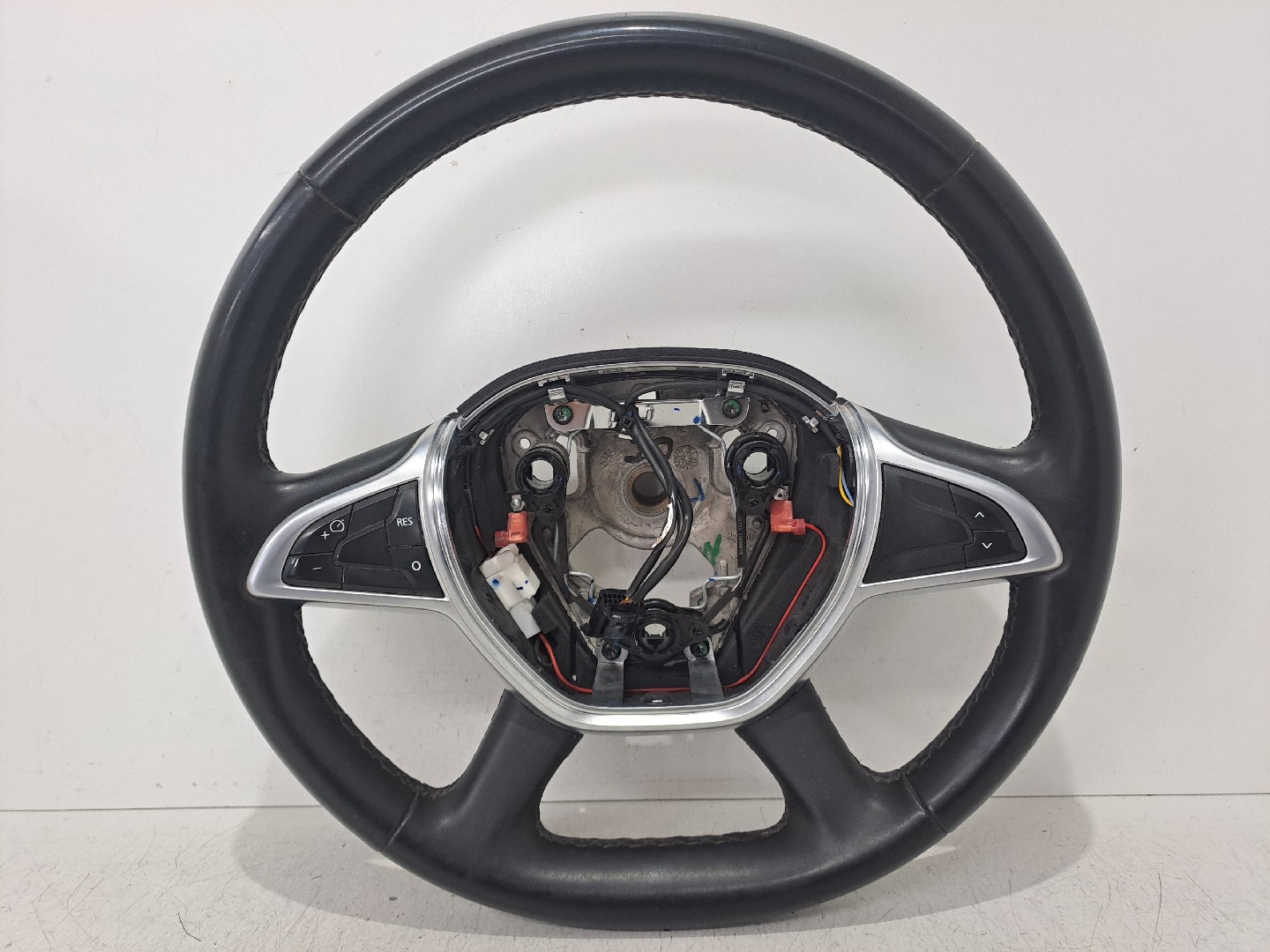 Steering wheel DACIA Duster (HM_)
