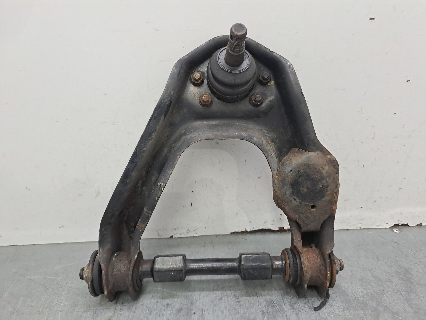 Braço de suspensão frente direito SSANGYONG Korando (KJ)