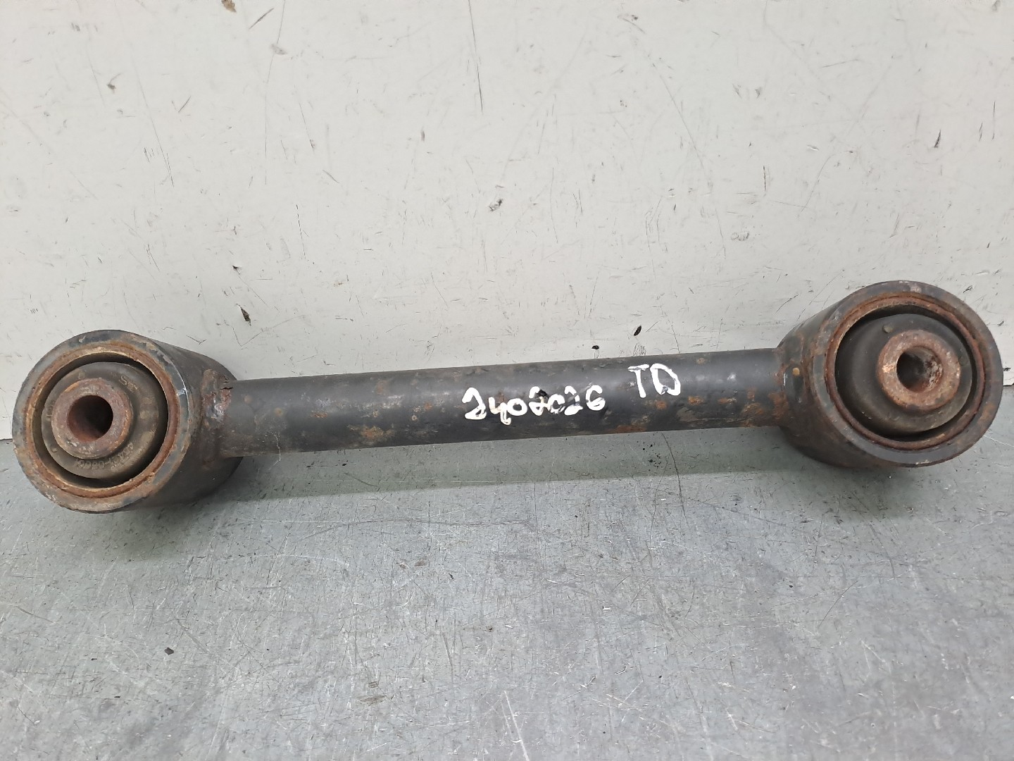Right rear suspension arm SSANGYONG Korando (KJ)