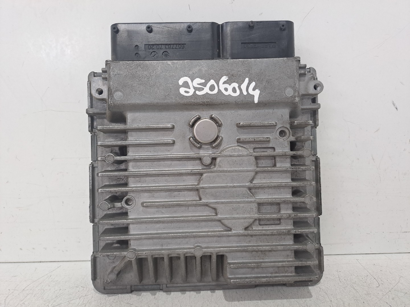 Engine control unit / ECU SEAT Ibiza IV SportCoupe (6J1, 6P5)