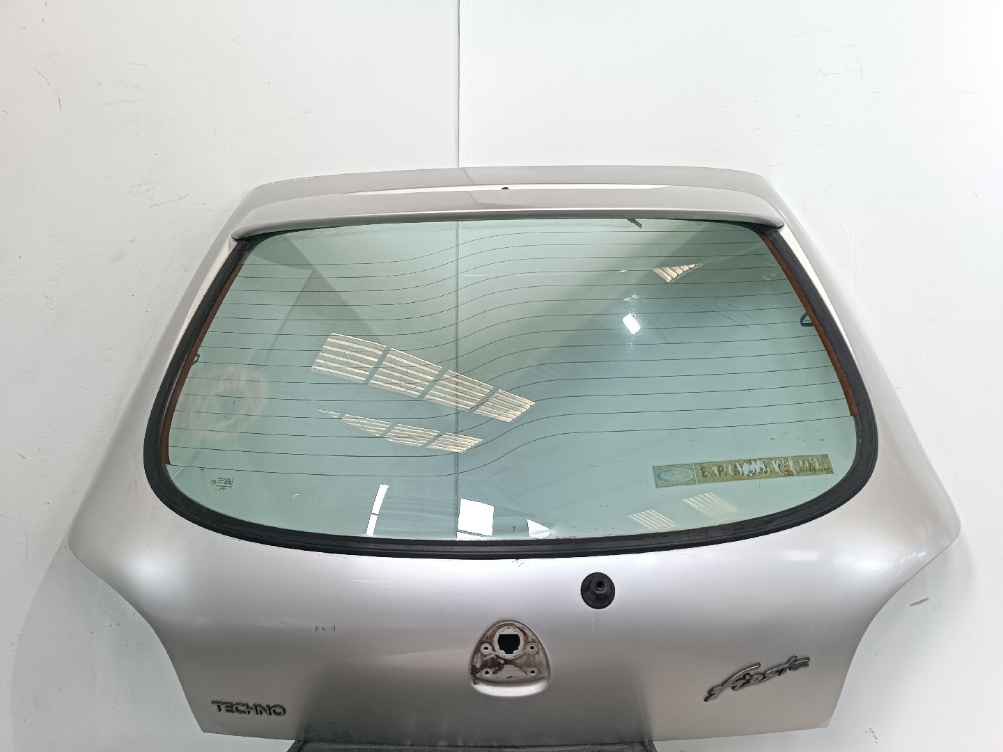 Tailgate / Trunk lid FORD Fiesta IV (JA_, JB_)