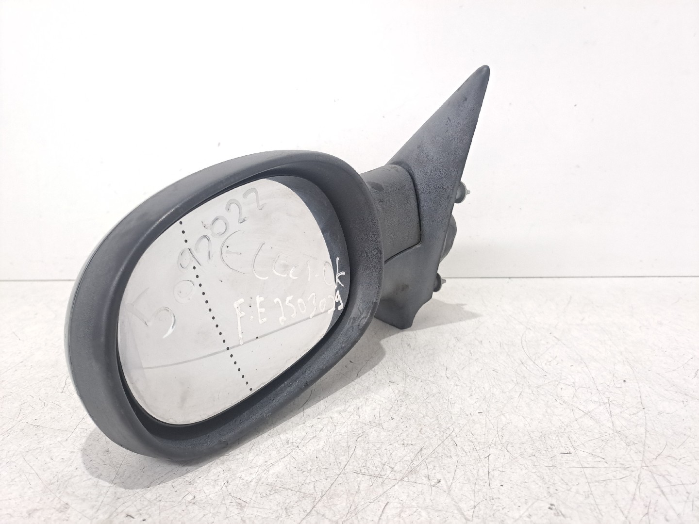 Retrovisor / espelho esquerdo RENAULT Laguna I (B56_, 556_)