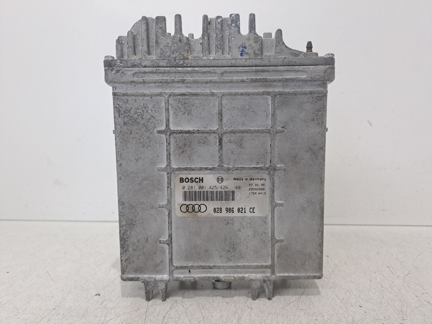 Centralina motor / ECU AUDI A4 Avant (8D5, B5)