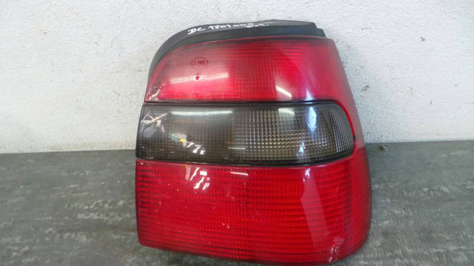 Right Tail light SKODA Felicia II Hatchback (6U1)