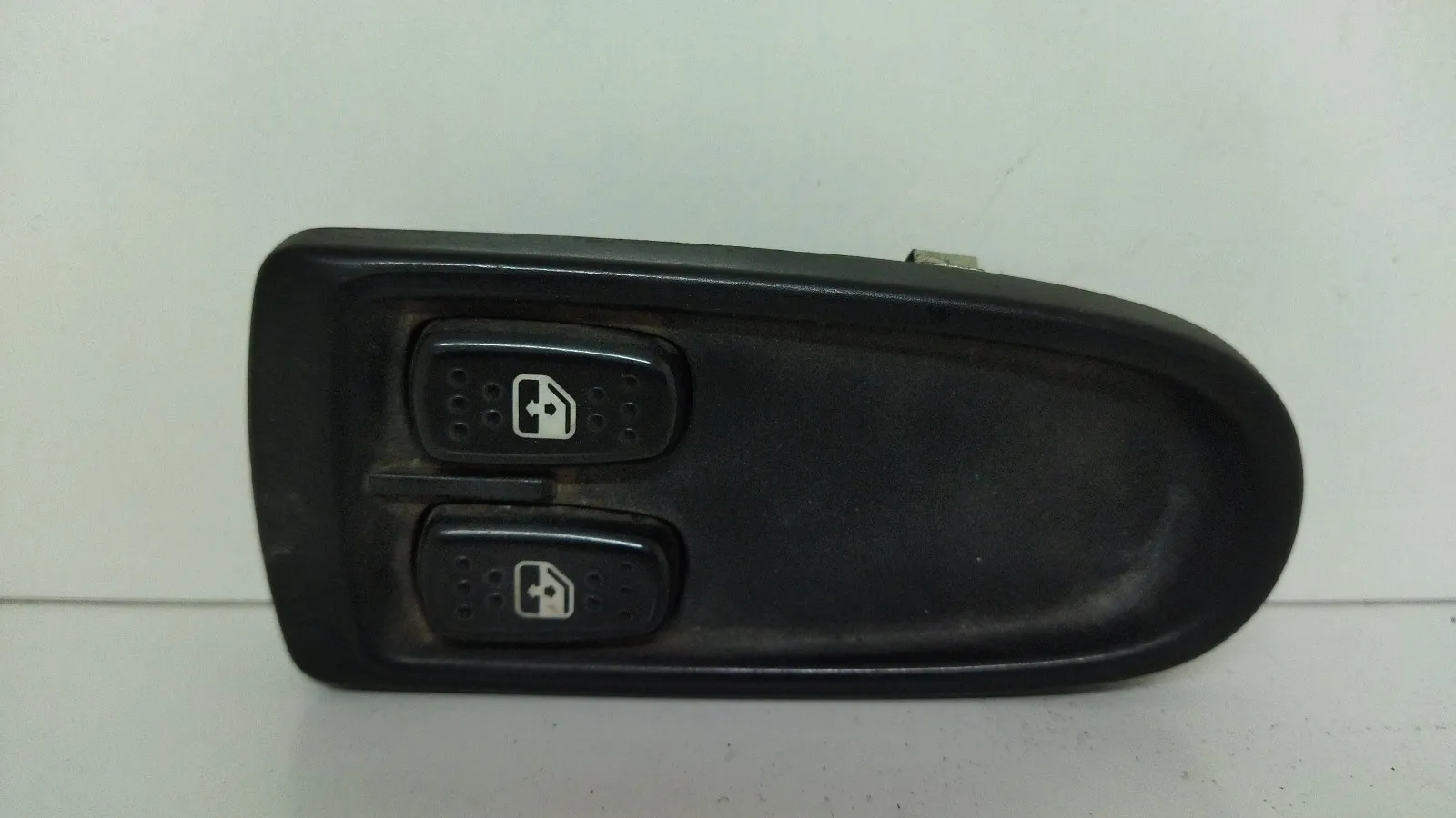 Comando / botão / interruptor vidros frente esquerdo IVECO Daily IV Chassis