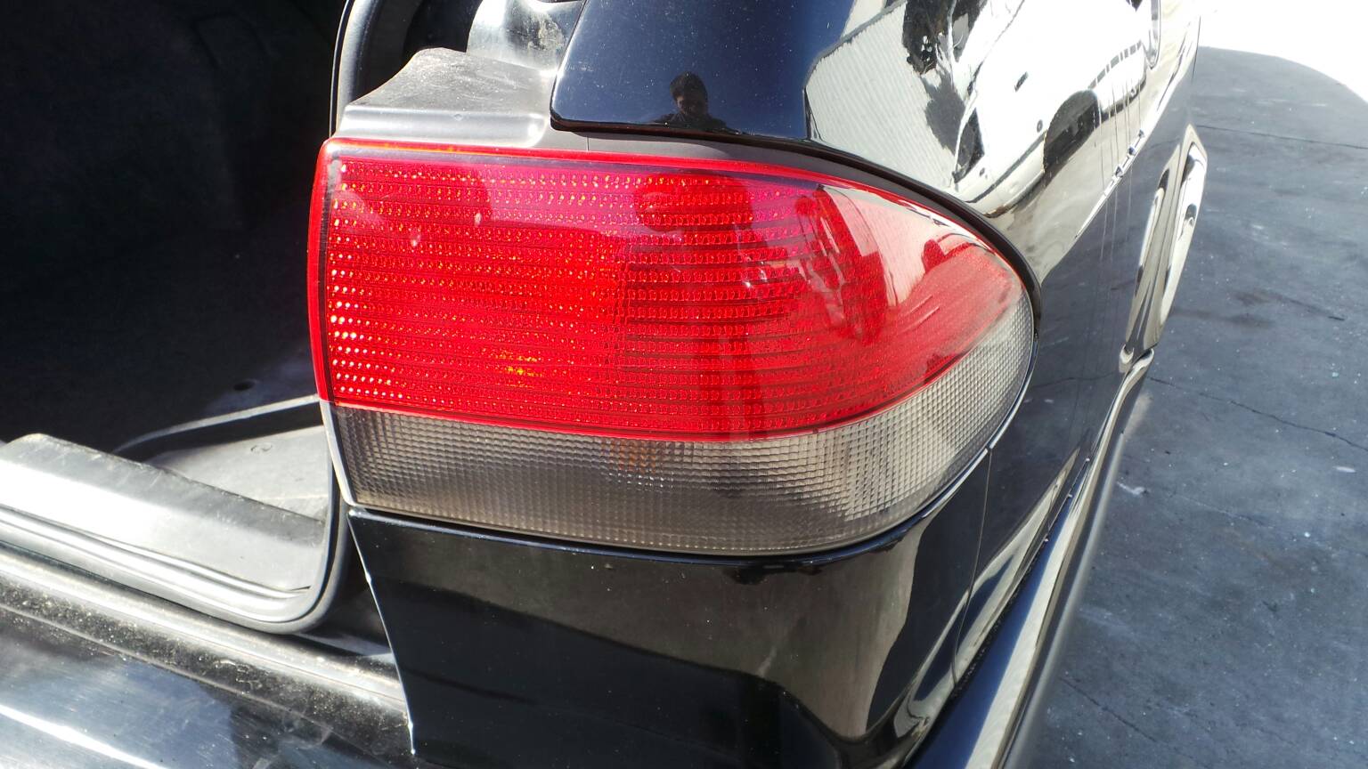 Right Tail light SAAB 9-3 Hatch (YS3D)