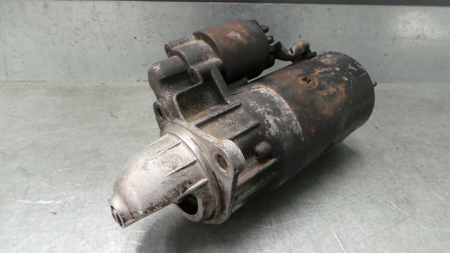 Starter Motor BMW 3 (E30)