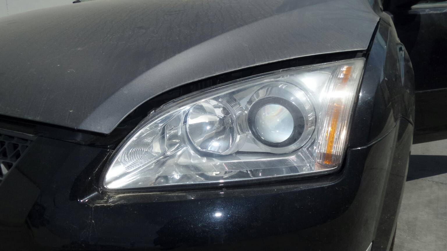 Ótica / farol esquerda FORD Focus II (DA_)