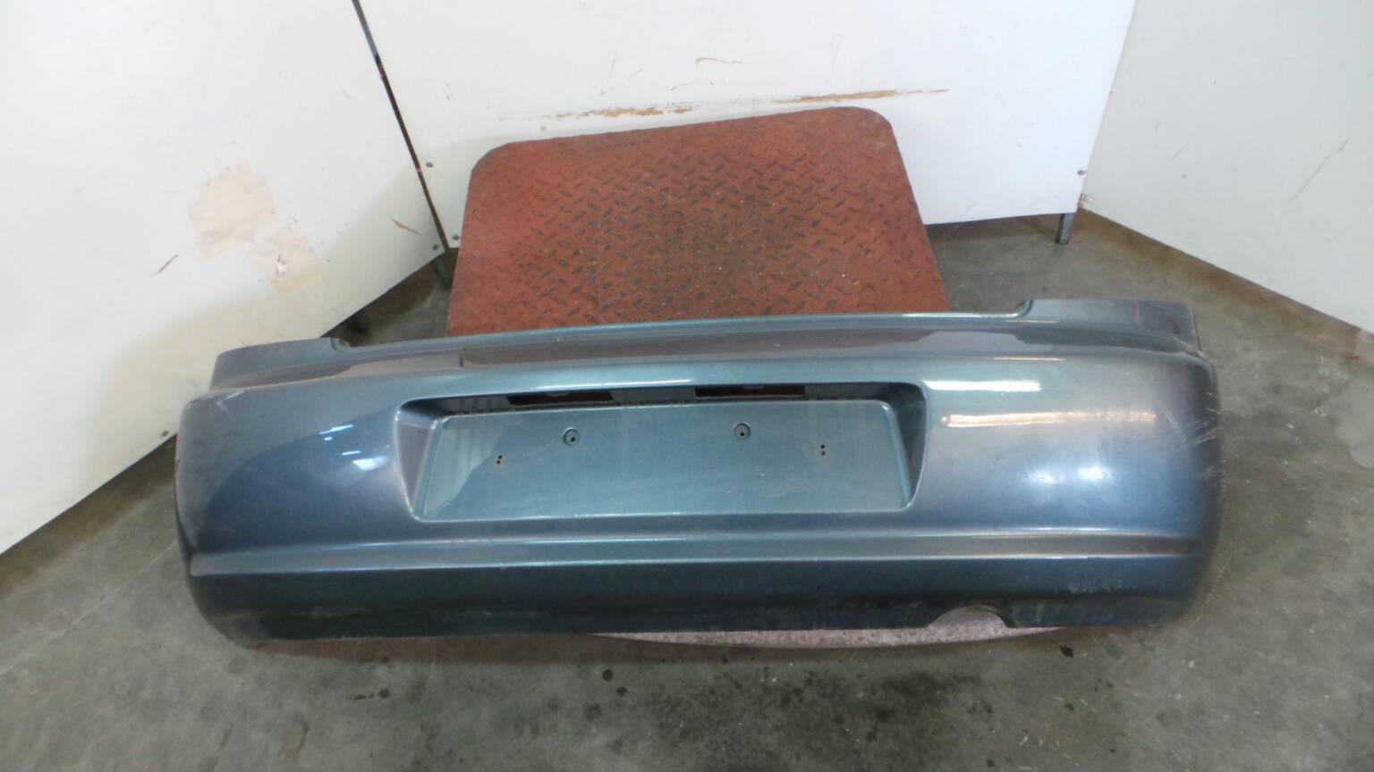 Pára-choques trás KIA Shuma II (FB)