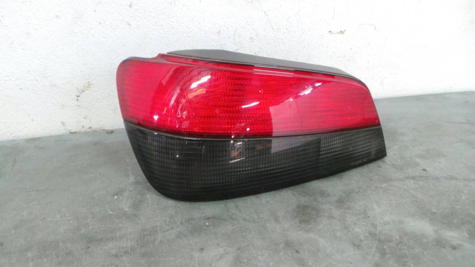 Farolim esquerdo PEUGEOT 306 (7A, 7C, N3, N5)