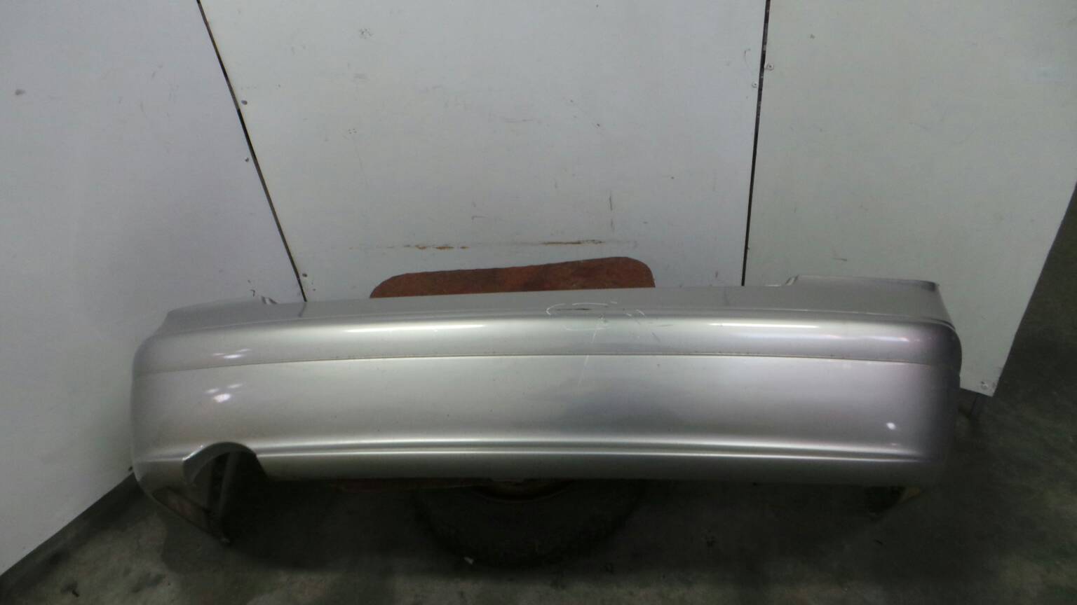 Pára-choques trás DAEWOO Nubira Sedan (J100)