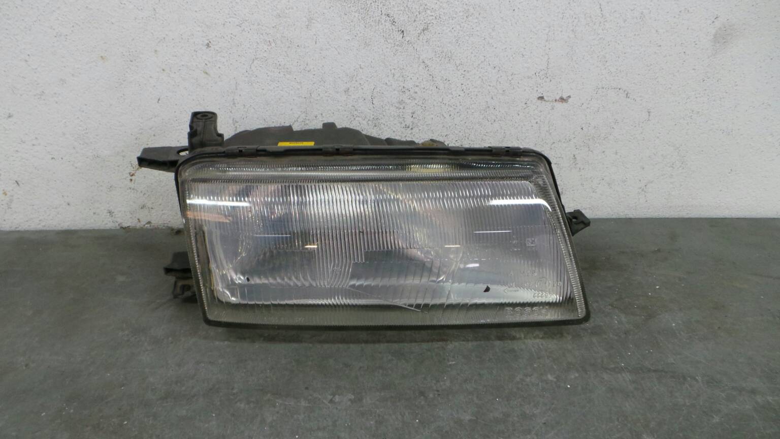 Ótica / farol direita OPEL Vectra A (86_, 87_)