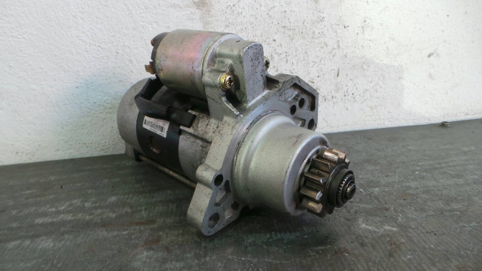 Starter Motor NISSAN Almera Tino (V10)