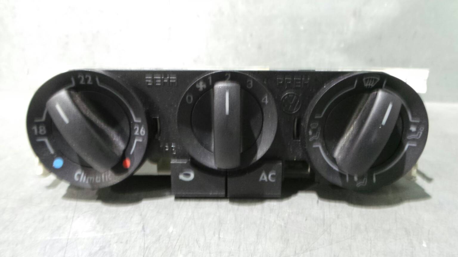 Climate control VOLKSWAGEN Polo (9N) Imagem-0