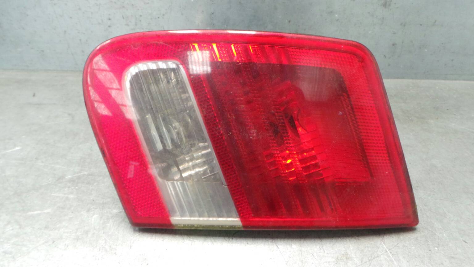 Right Tailgate light SAAB 9-3 Sedan (YS3F)