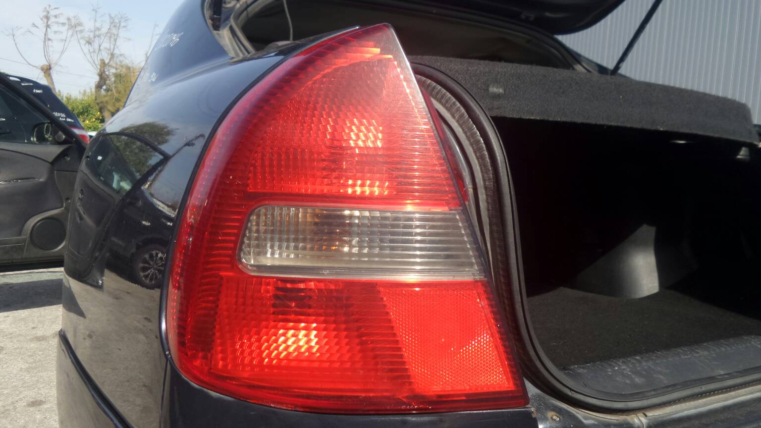 Farolim esquerdo MITSUBISHI Carisma Hatchback (DA_)