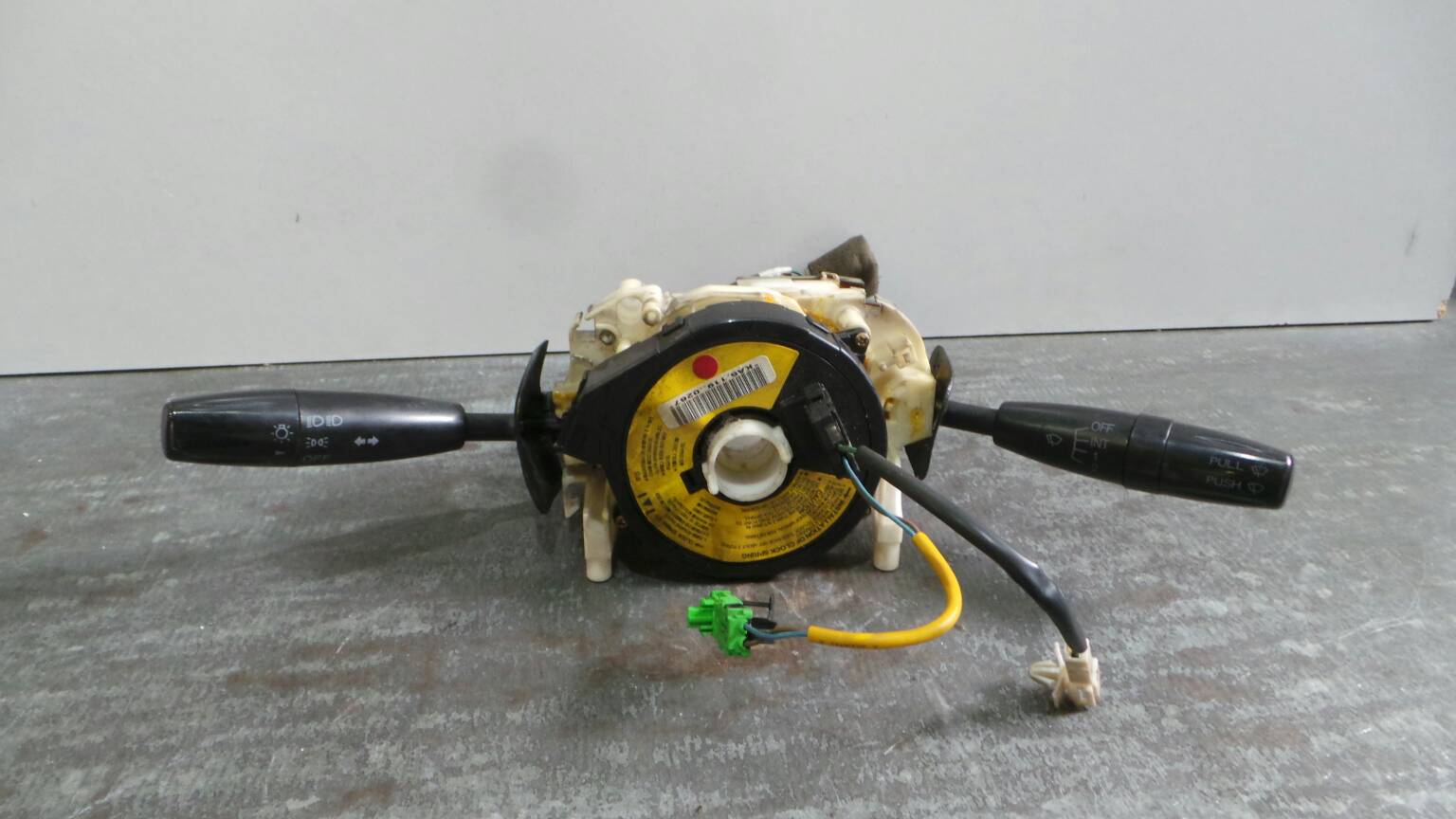 Conjunto / manetes de luzes e limpa vidros KIA Rio Carrinha (DC)