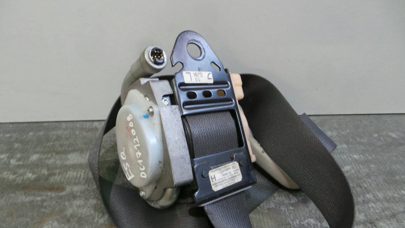 Pré-tensor cinto frente esquerdo MAZDA 6 Sedan (GG)